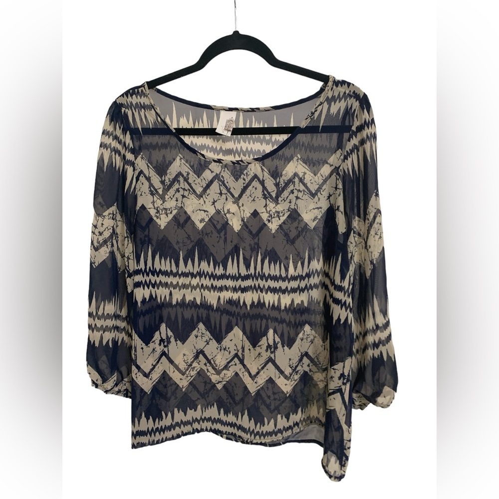 Blue and white geometric blouse